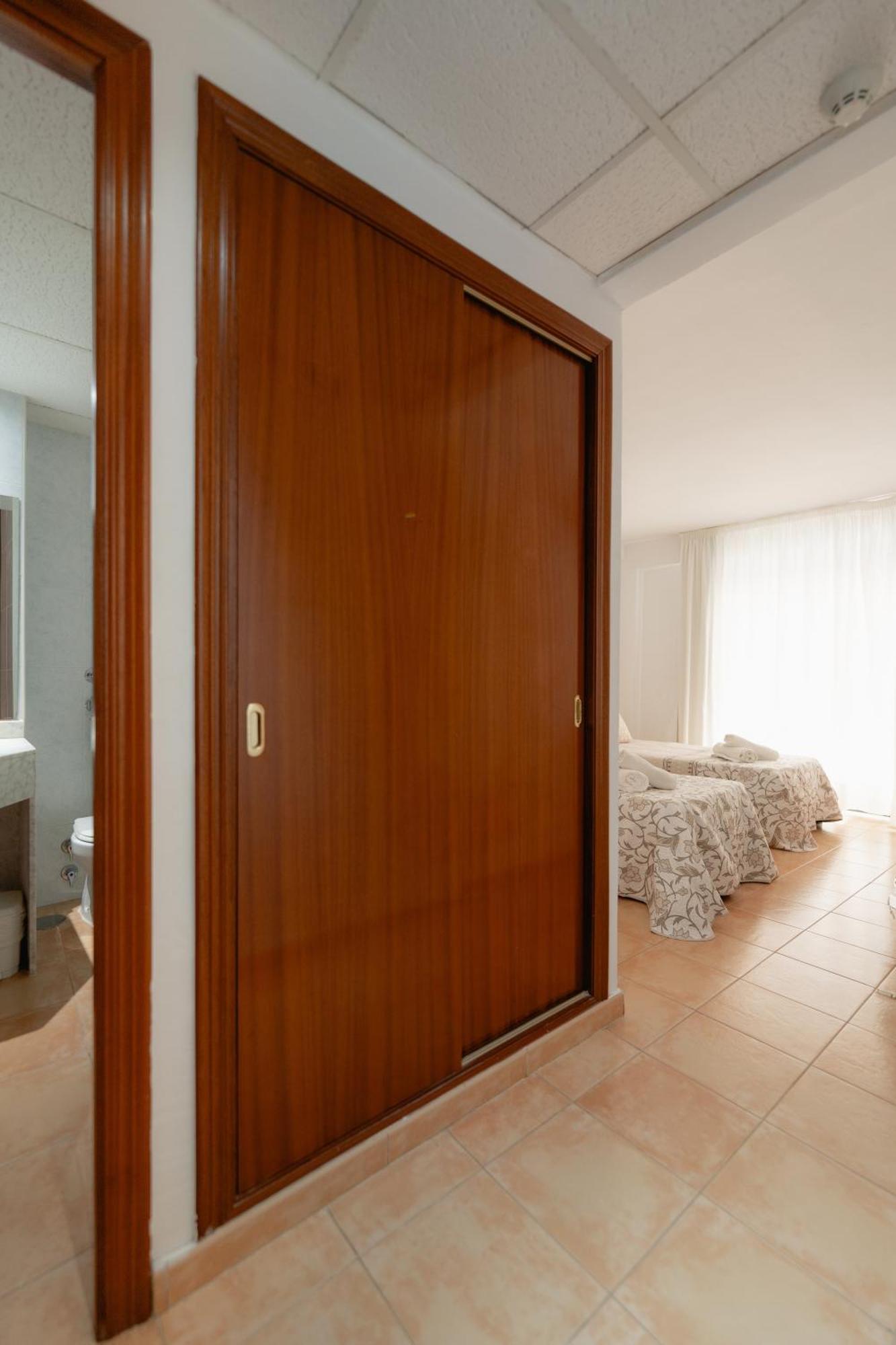 Hotel Santa Faz (Adults Only) Бенидорм Экстерьер фото