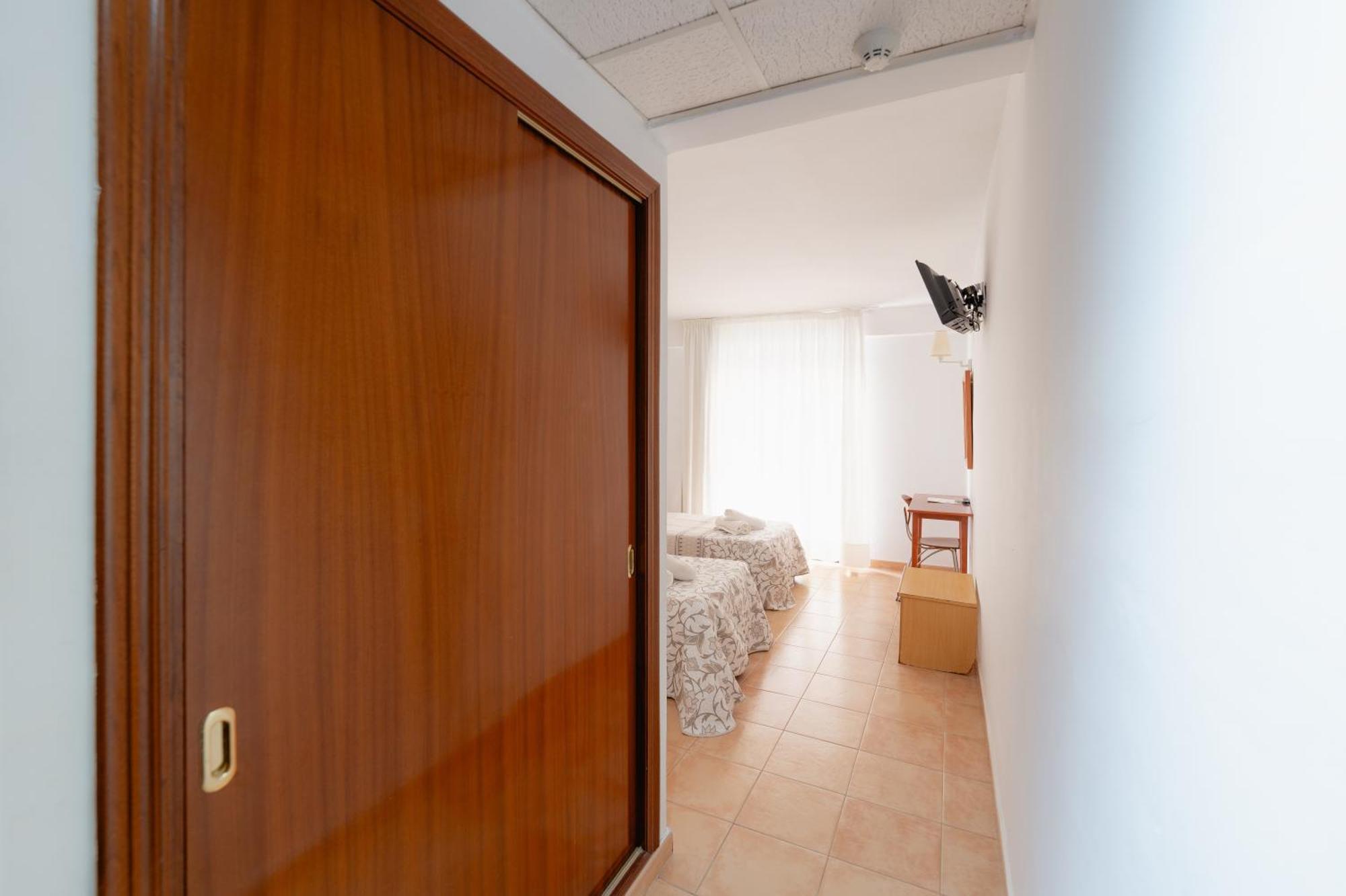 Hotel Santa Faz (Adults Only) Бенидорм Экстерьер фото